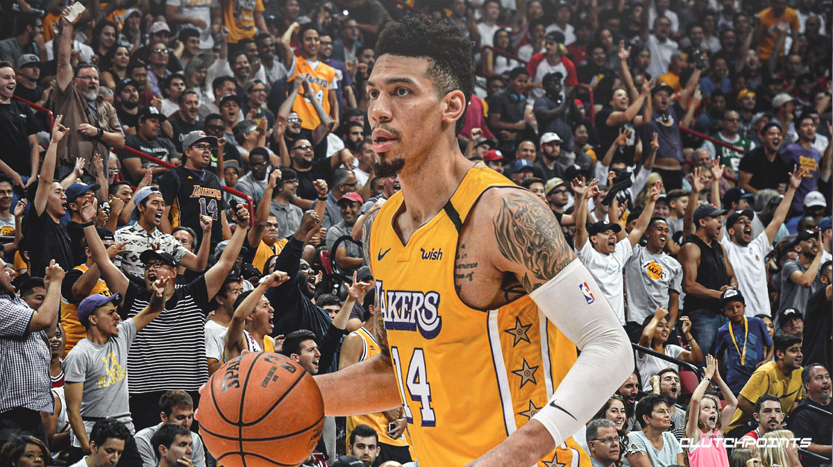 爱游戏官网平台入口 -包含南城雄鹿队击败陇右雄鹿队,羽毛球季后赛上演裁判判罚引热议!球迷期待下一战的词条