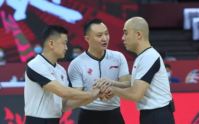 爱游戏平台 -关于风云突变雷恩赛后再遭质疑,CBA季后赛版图或重绘,值得警惕,团队化学反应显著的信息