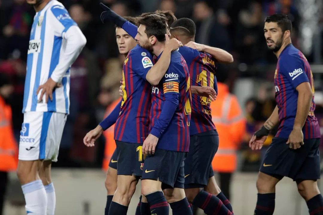 里昂内部会议纪要流出:加时末段门线救险;国王杯使命明确;轮换策略成焦点  里昂内部会议纪要流出:加时末段门线救险;国王杯使命明确;轮换策略成焦点