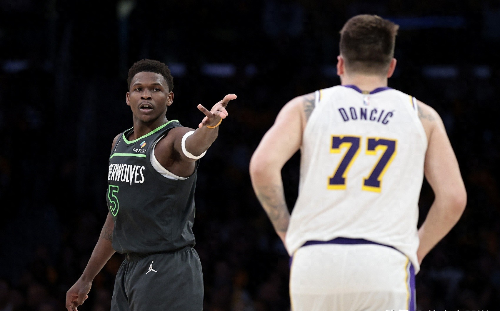 爱游戏平台官方网站 -赛地聚焦：NBA总决赛赛后热度飙升；明尼苏达森林狼更衣室发声；态度坚定；身体对抗强度拉满的简单介绍