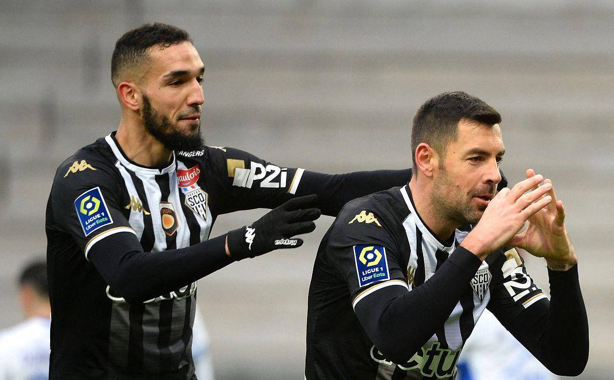 集结日法甲传出新动向，芝加哥公牛战术微调，管理层表态：态度坚定，资深球员宣示担当(勇士坐镇主场迎战芝加哥公牛最新消息)