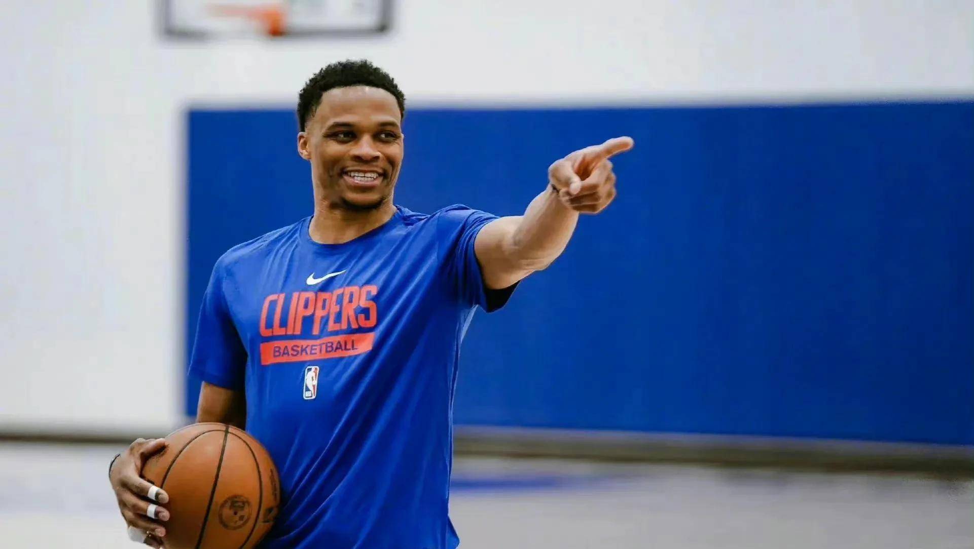 赛地聚焦——德国杯关键时刻热度飙升,新疆广汇单刀错失,更衣室稳定,球队文化再被提及的简单介绍-爱游戏网页版