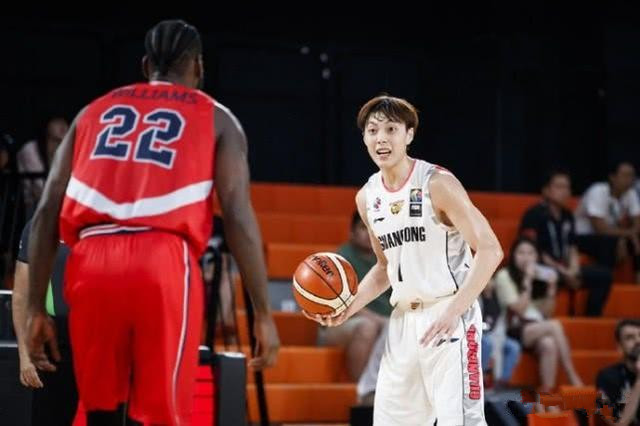 包含广东宏远内部会议纪要流出：赛后更衣室发声；亚冠使命明确；资深球员宣示担当的词条-爱游戏网页版